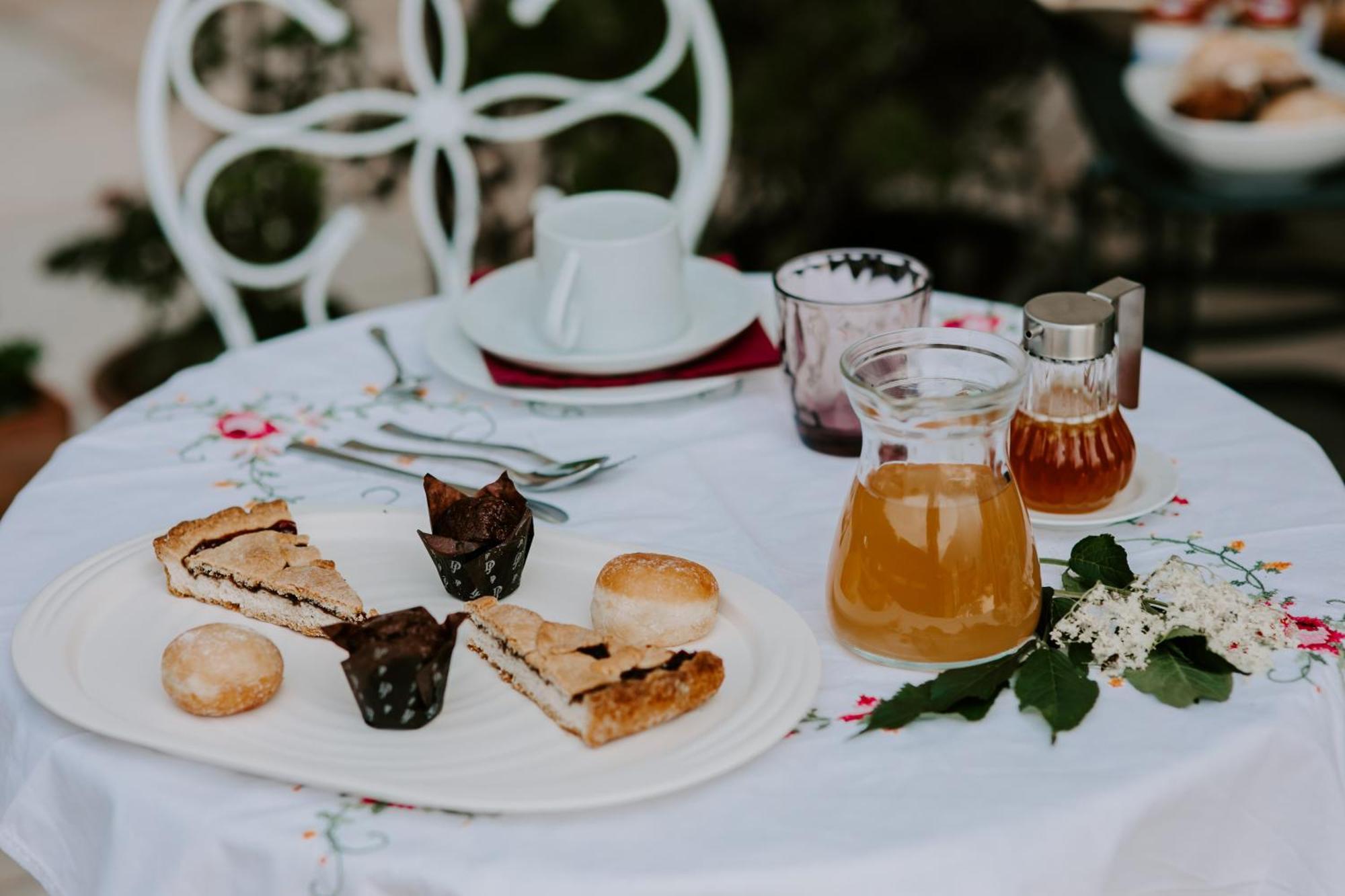 Bed and Breakfast Fra Rose E Mughi Домедже-ди-Кадоре Экстерьер фото