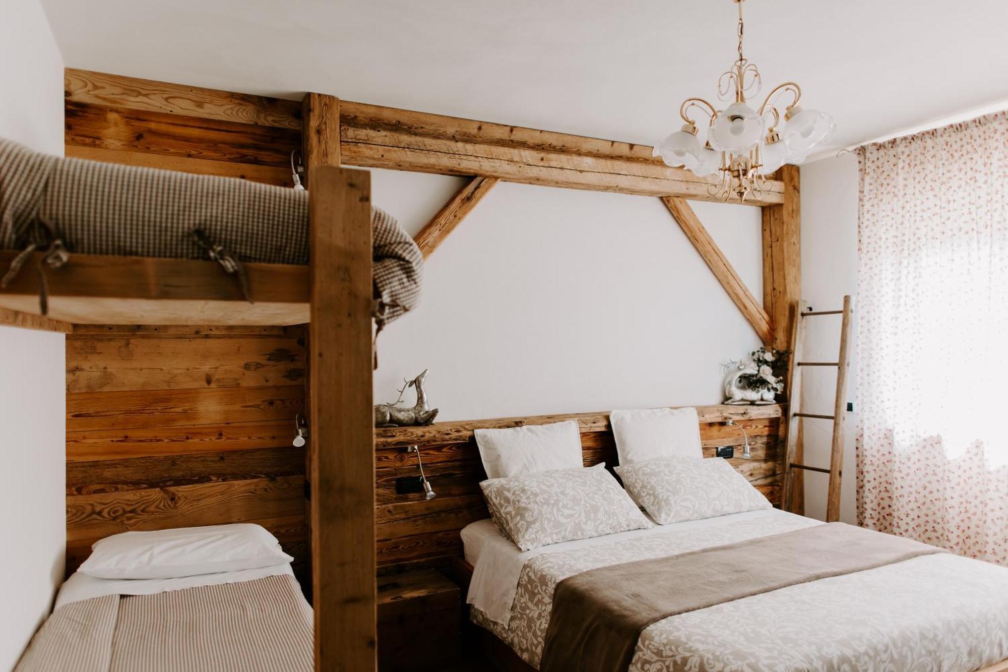 Bed and Breakfast Fra Rose E Mughi Домедже-ди-Кадоре Экстерьер фото