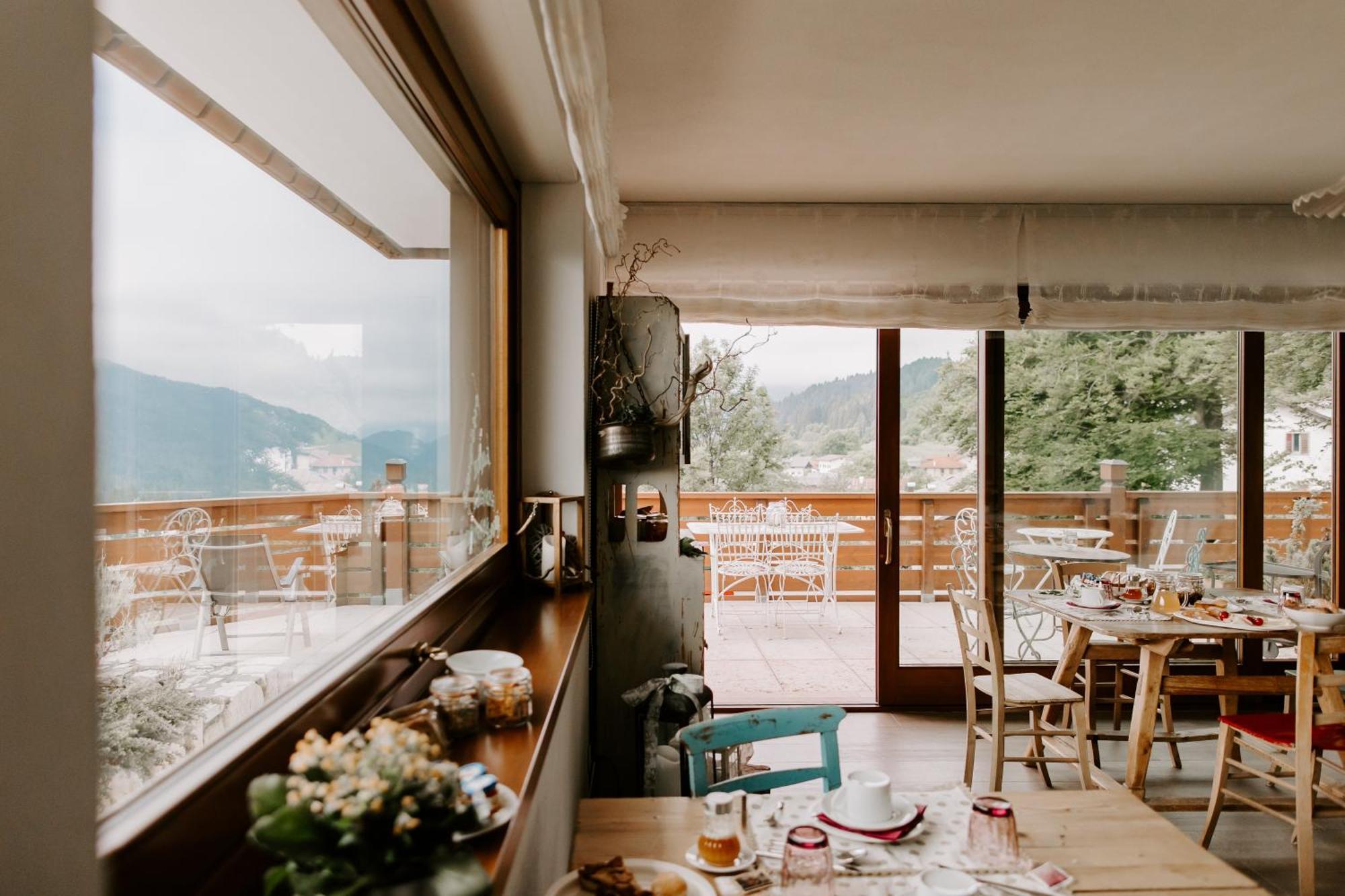 Bed and Breakfast Fra Rose E Mughi Домедже-ди-Кадоре Экстерьер фото